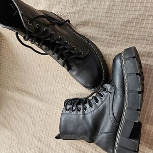 Black Lace-Up Women's Boots